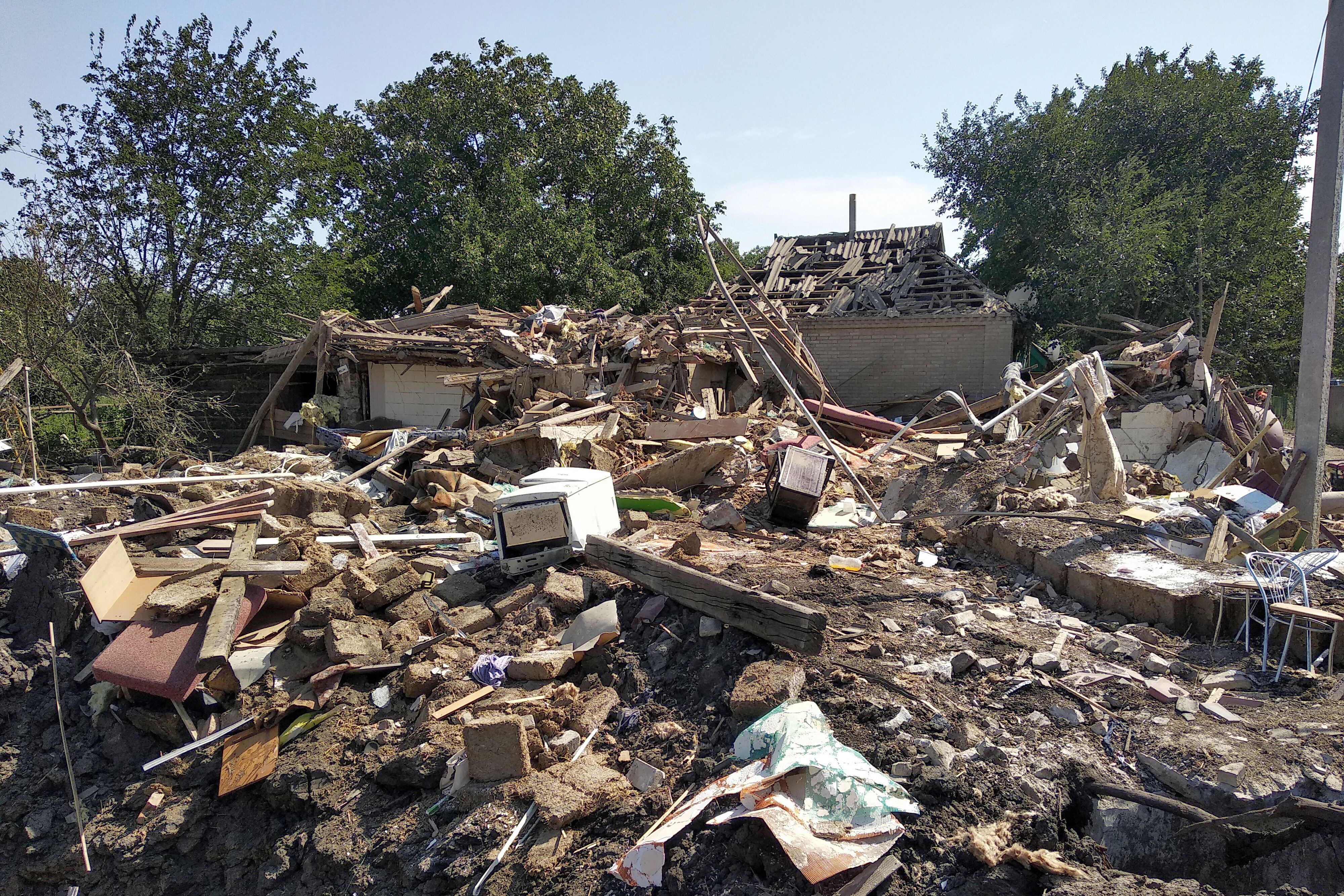 Casa destruida tras un ataque aéreo ruso el 25 de agosto en la ciudad de Chaplyne, región de Dnipropetrovsk.