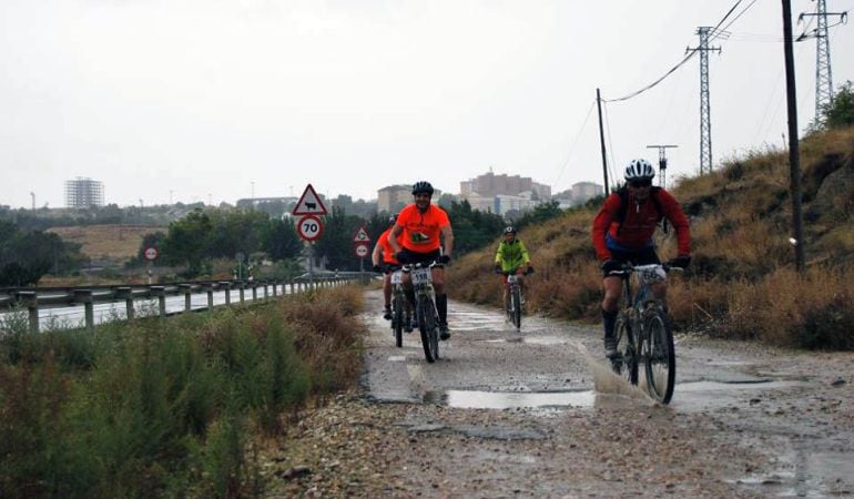 La primera edición estuvo marcada por la lluvia.