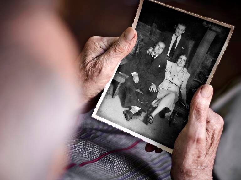 En Andalucía viven 1.626 personas centenarias, 292 hombres y 1.334 mujeres