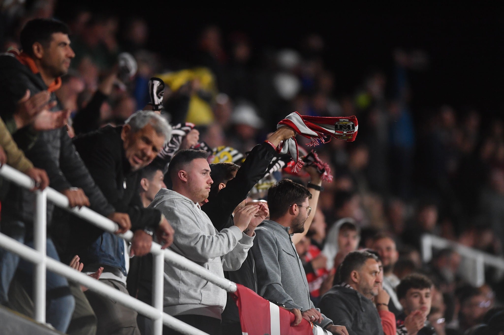 Afición del FC Cartagena durante un partido reciente