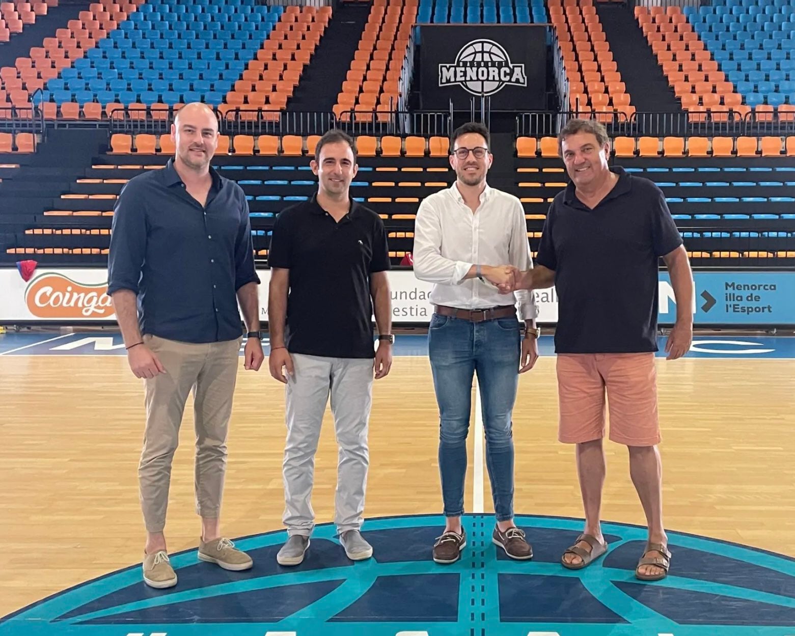 Responsables del Consell i de l&#039;Hestia Menorca van mantenir un primer contacte aquest divendres.