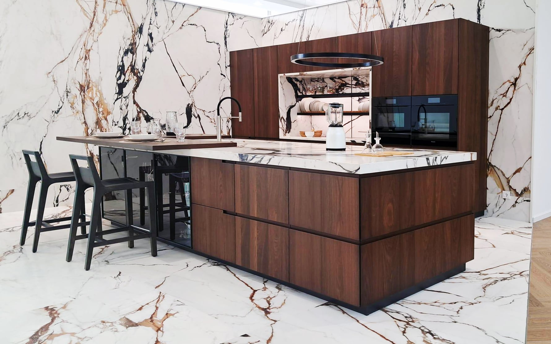 De forma puntual se realizarán showcookings en la tienda de Puerto Venecia para poder mostrar todas sus funcionalidades.