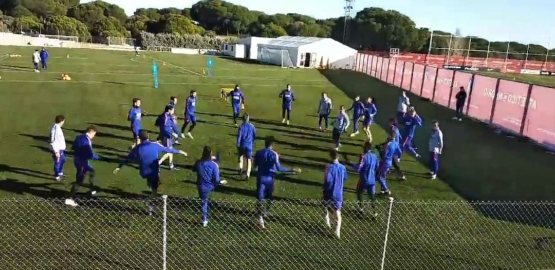 Imagen del entrenamiento del Atlético de Madrid en el último día de 2018