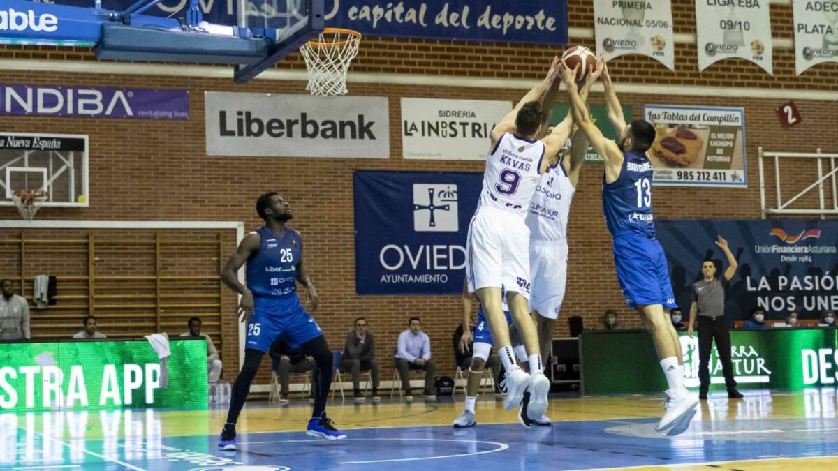 El RVB pierde la puntería y suma su segunda derrota en Oviedo (83-78)