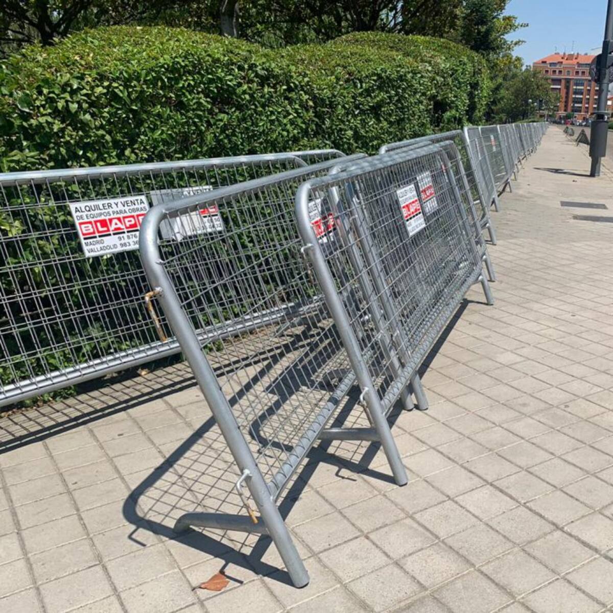Los accesos a la playa, cerrados para evitar aglomeraciones