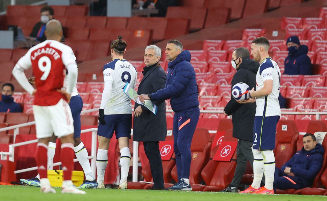 Mourinho sustituye a Bale en el Arsenal - Tottenham