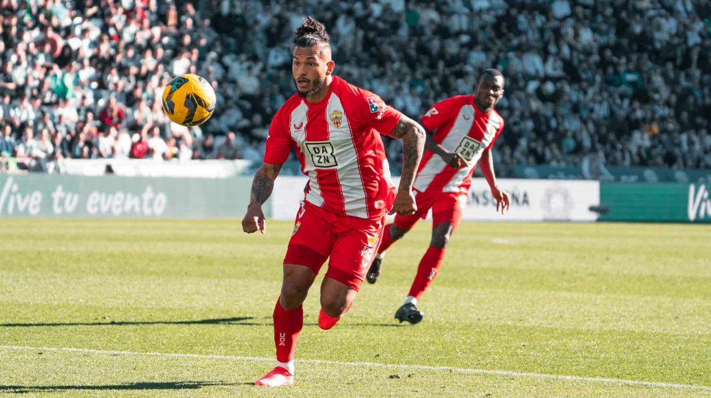 Luis Javier Suárez en el partido contra el Córdoba, donde abrió el marcador desde el punto de penalti.