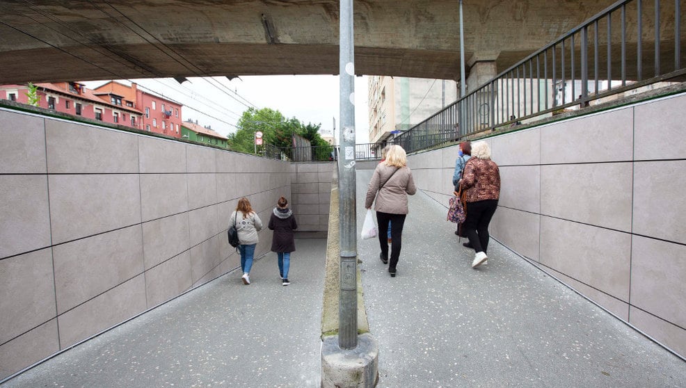 Paso subterráneo peatonal en Camargo.