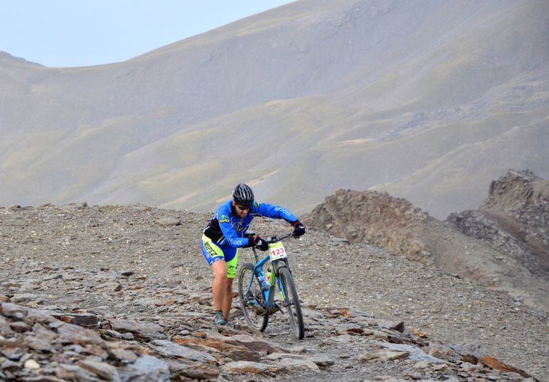 Subida al Veleta en bicicleta