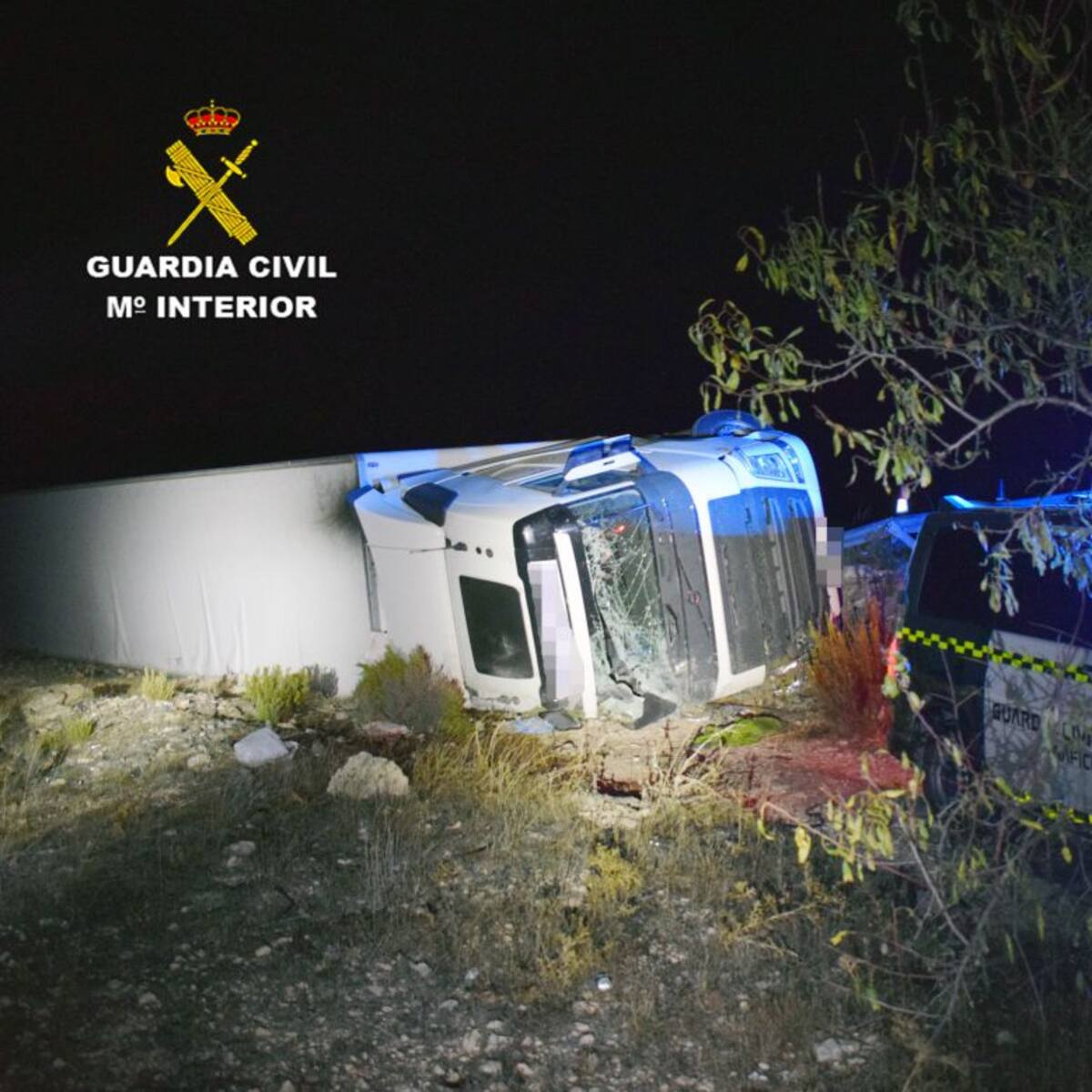 Investigan al conductor de un camión de 40 toneladas volcado en Yecla por sextuplicar la tasa de alcohol