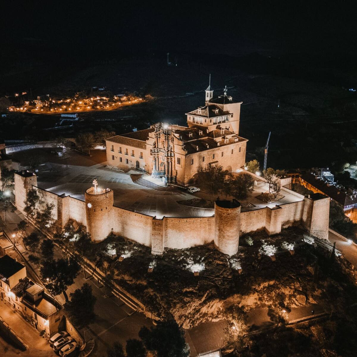 La Basílica de la Vera Cruz brilla con una nueva iluminación LED eficiente y ornamental