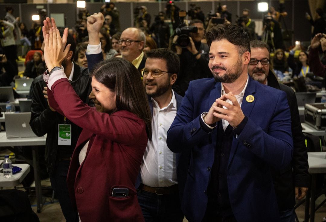 La diputada en el Parlament, Marta Vilalta; el vicepresidente del Govern y consejero de Economía y Hacienda, Pere Aragonès y el diputado al Congreso de los Diputados, Gabriel Rufian