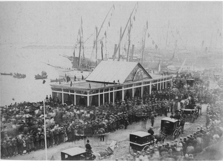 Llegada de la fragata Navas de Tolosa al grao de Valencia el 11 de enero de 1875.