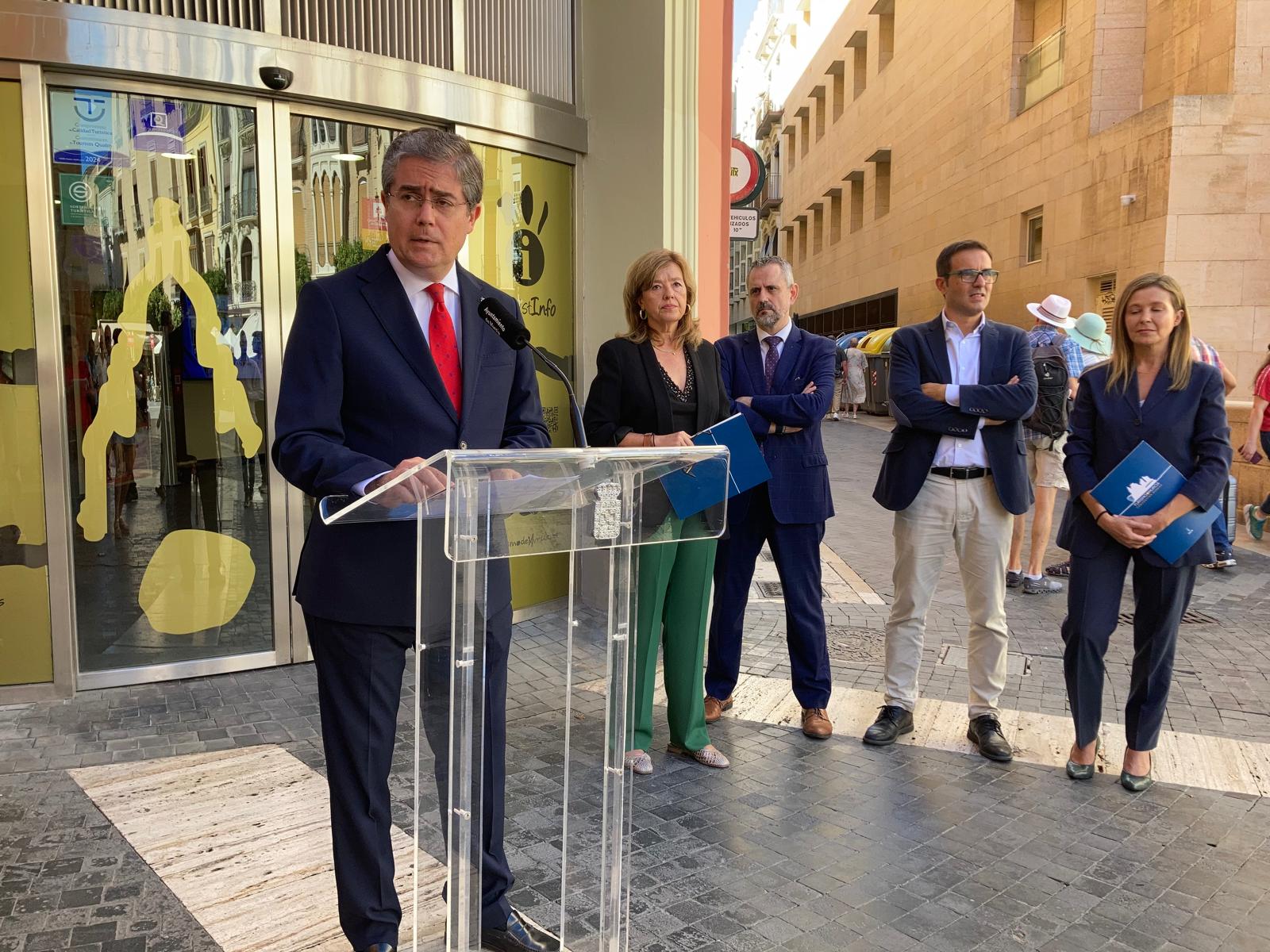 Jesús Pacheco durante la presentación de los datos de turismo