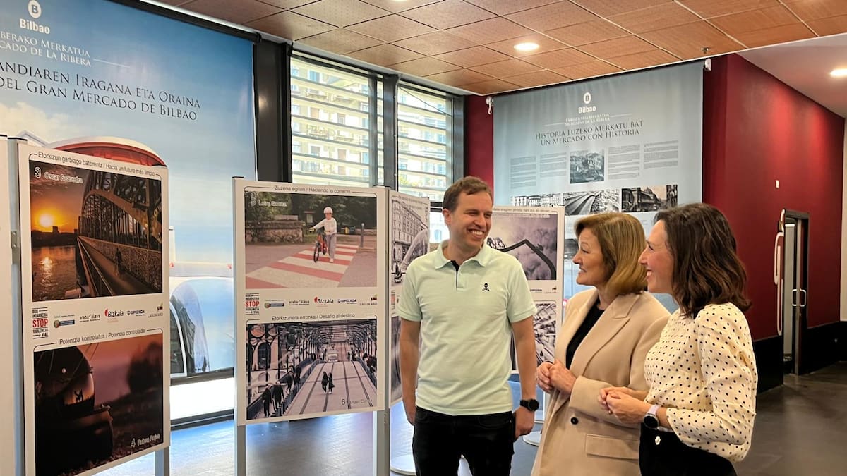 'Ikusi eta ikasi' llega al Mercado de La Ribera para impulsar una movilidad más segura