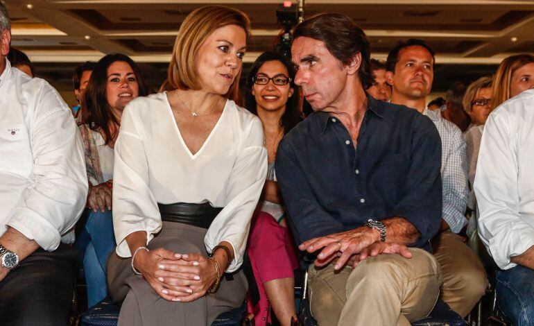 Cospedal y Aznar este lunes en un mitin en Toledo.