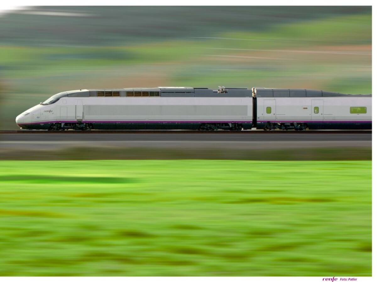 Los precios del AVE podrían bajar hasta un 40% con la liberalización del sector