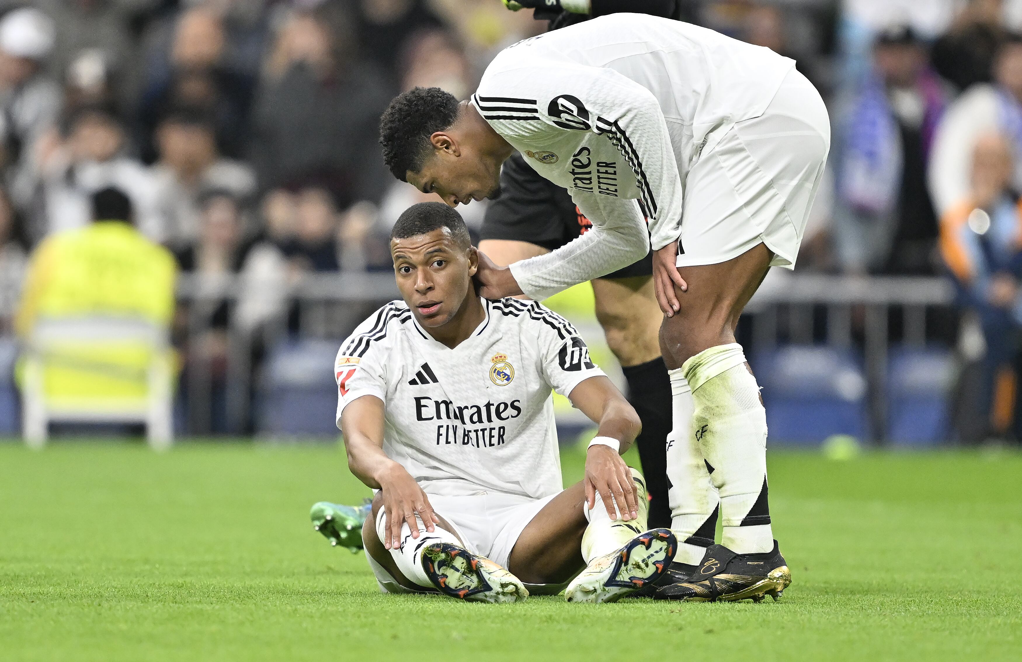 Mbappé y Jude Belligham, durante el partido entre Real Madrid y Osasuna