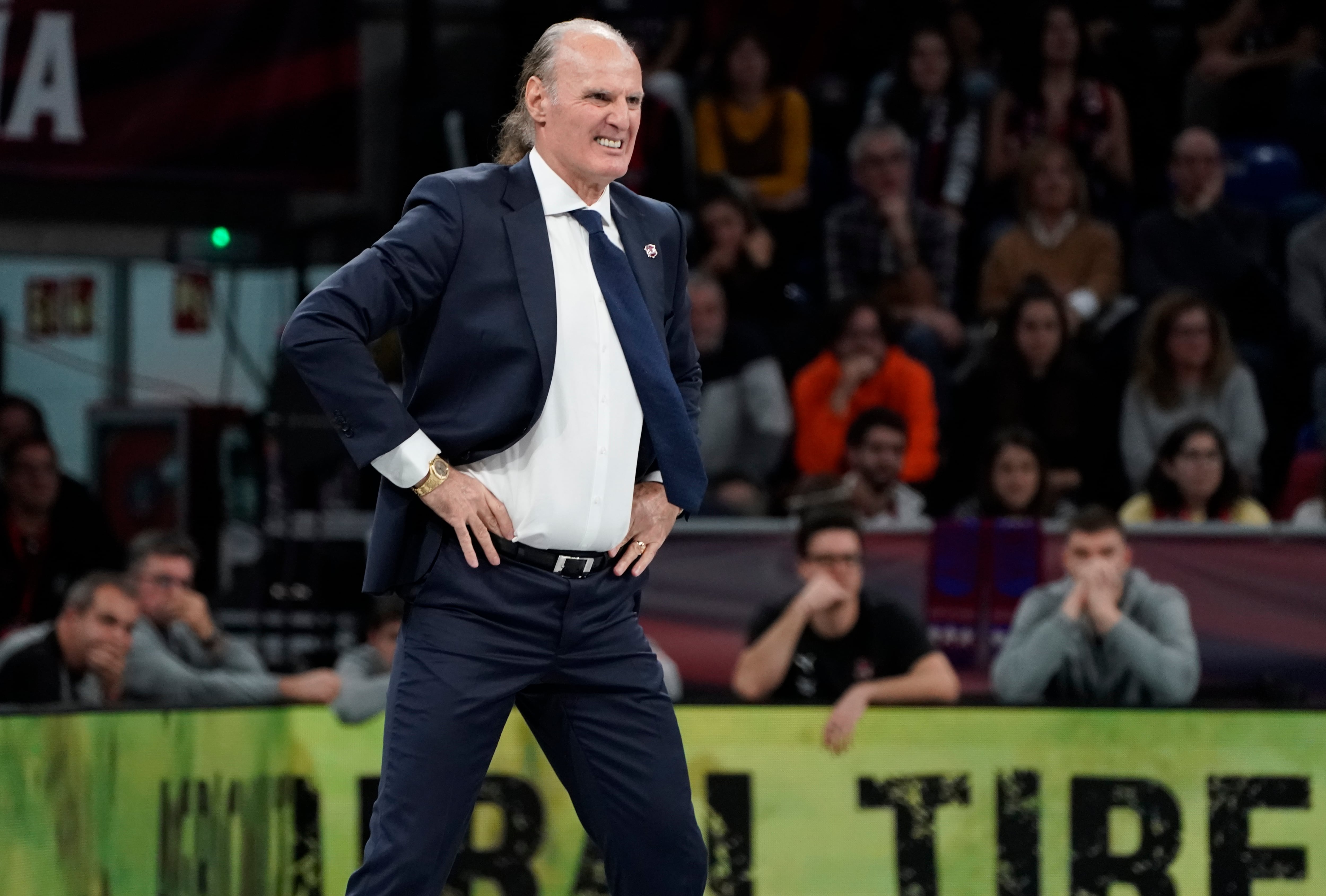 VITORIA, 24/11/2023.- El entrenador del Baskonia, el montenegrino Dusko Ivanovic, durante el partido de la Euroliga ante el Mónaco que se disputa este viernes en el Fernando Buesa Arena de Vitoria. EFE / L. Rico
