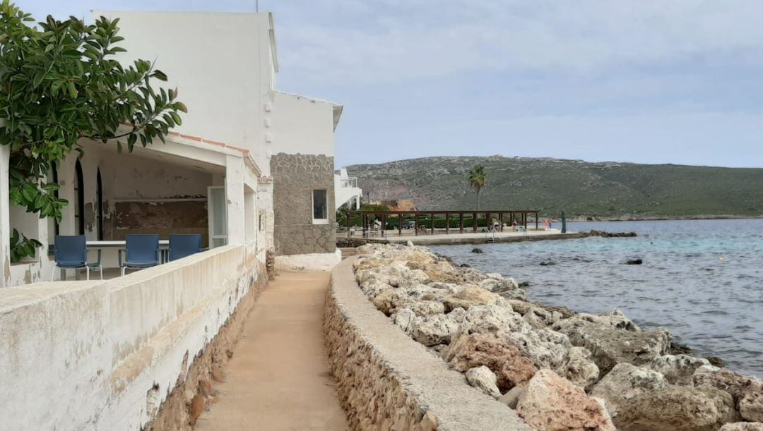 Les cases estaven el passeig marítim de Fornells