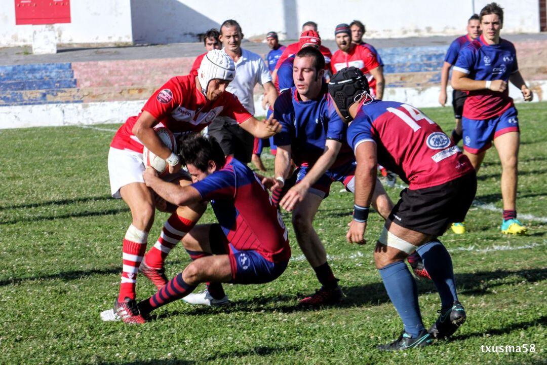 Los equipos se emplaron con intensidad