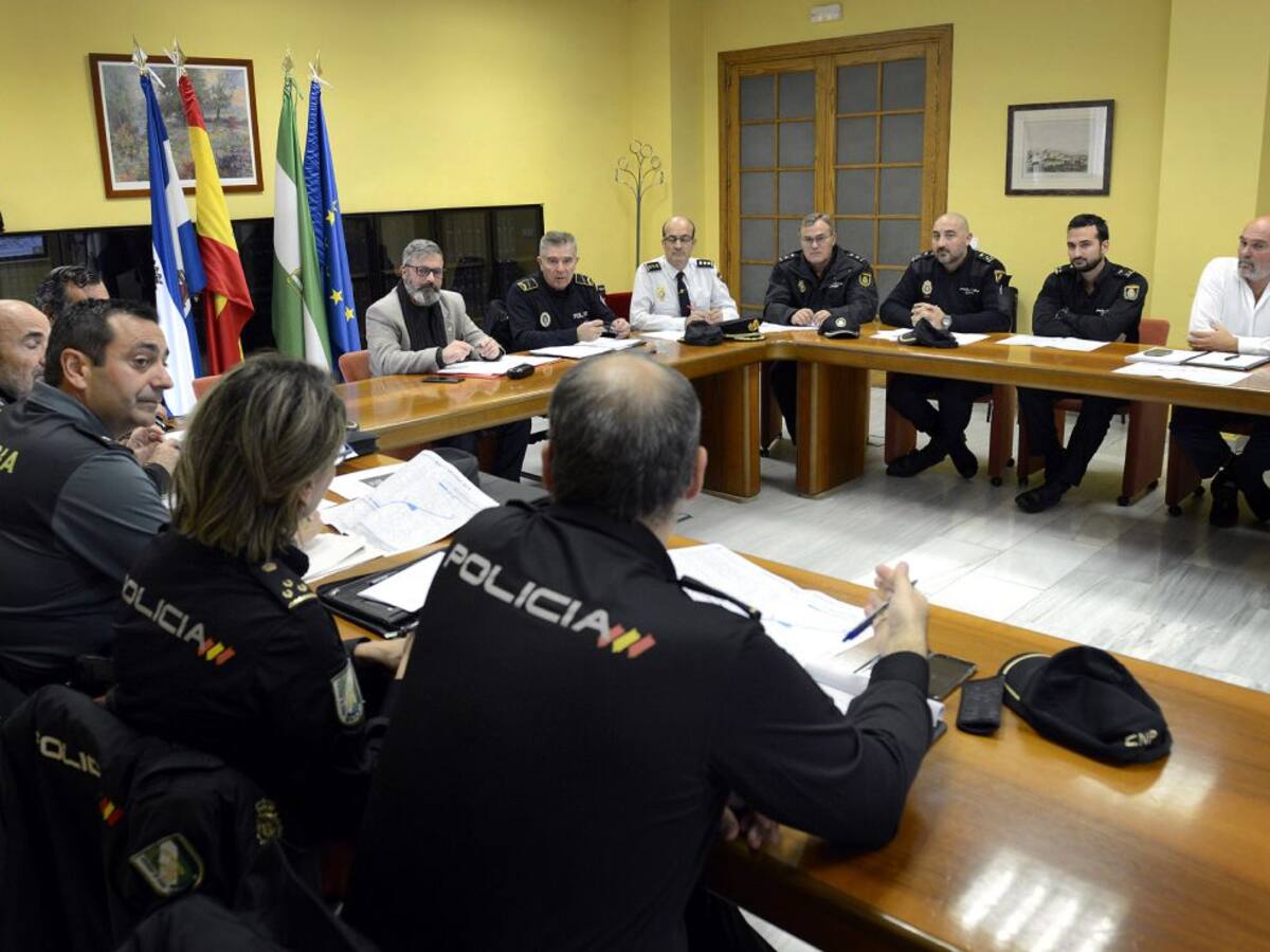 Los autobuses urbanos amplian las paradas de noche en Navidad para garantizar una vuelta segura a casa