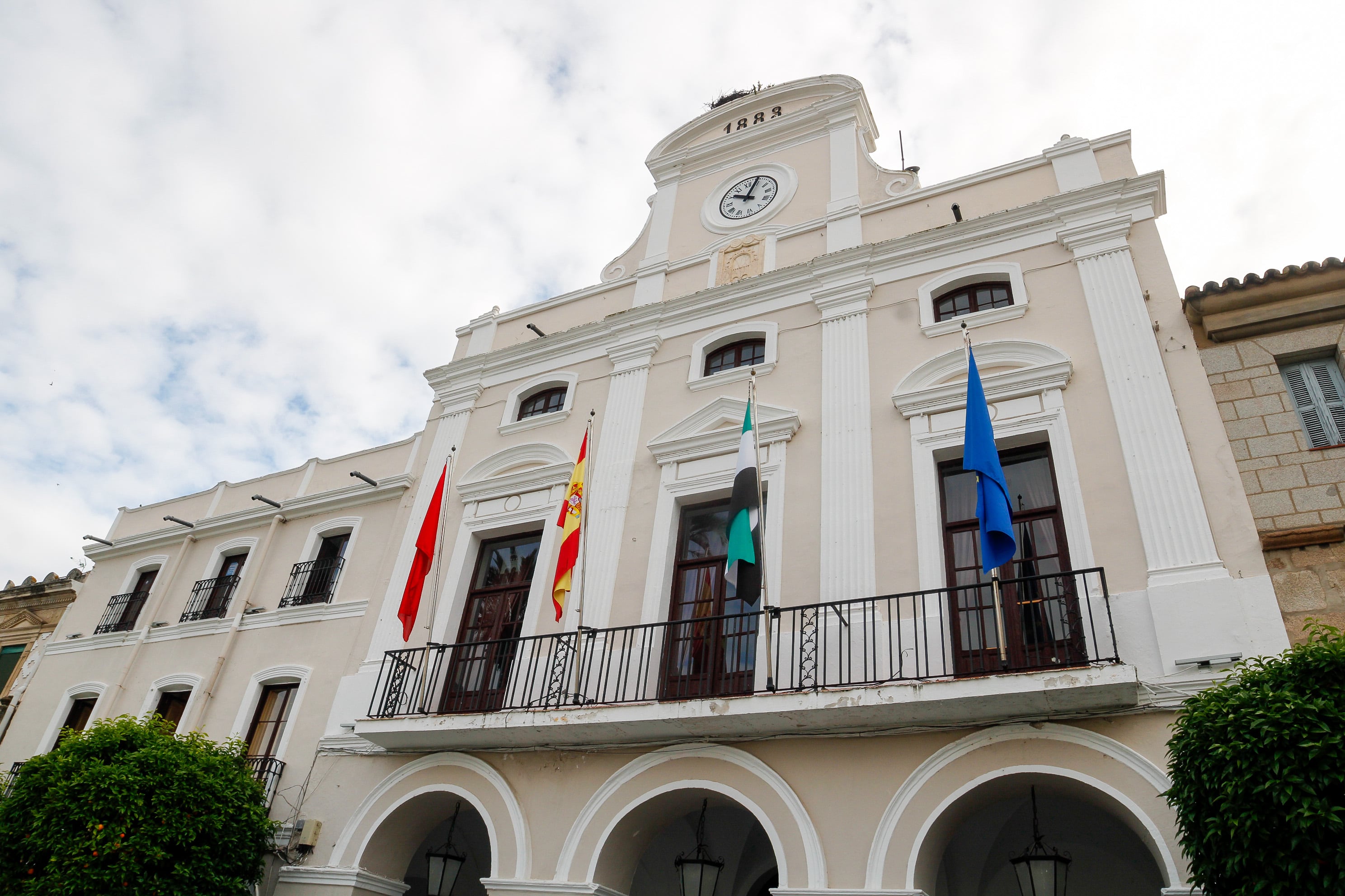 FACHADA AYUNTAMIENTO DE MÉRIDA