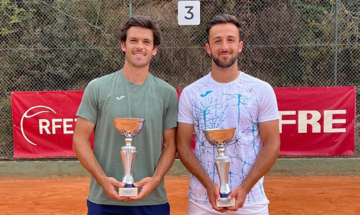 Dos tenistas almerienses brillan en Barcelona.