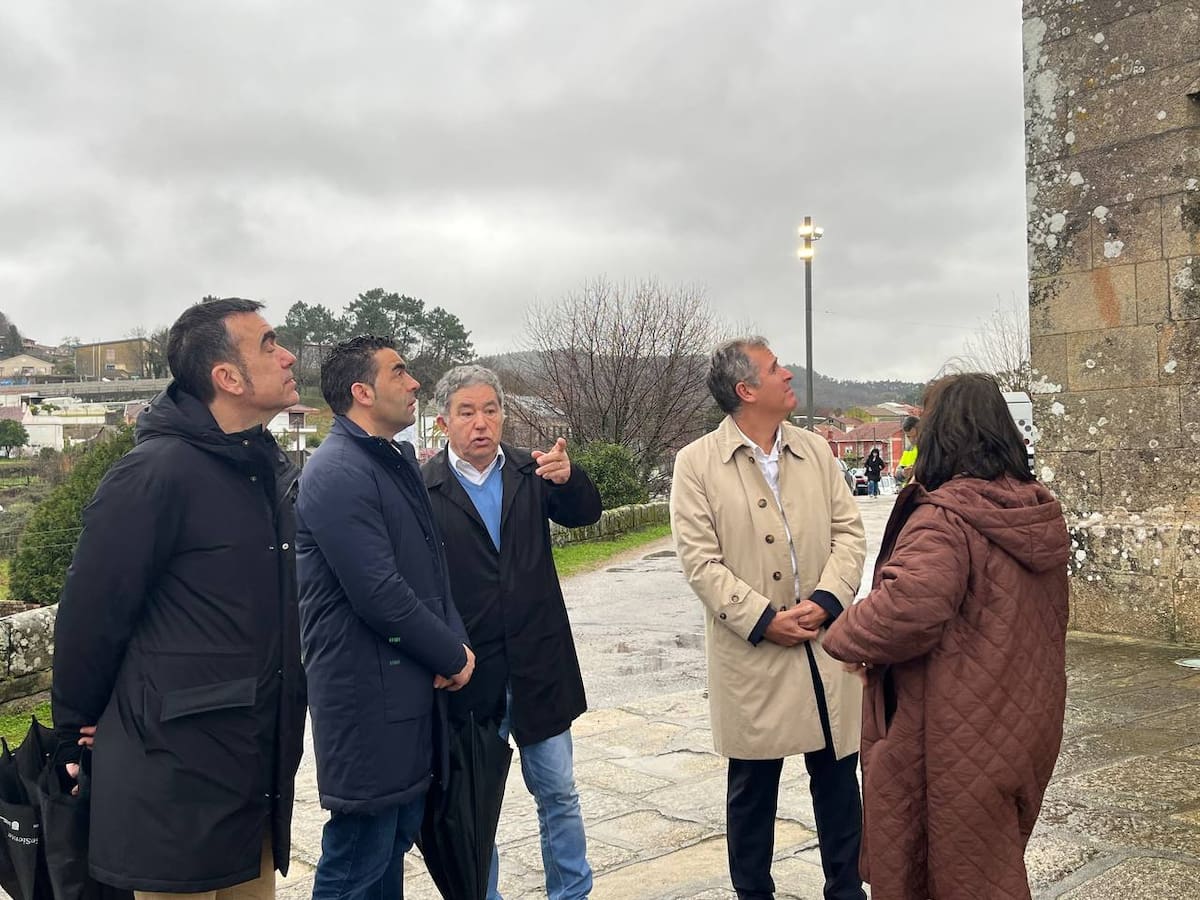 La colaboración institucional permite la renovación del alumbrado de Lérez