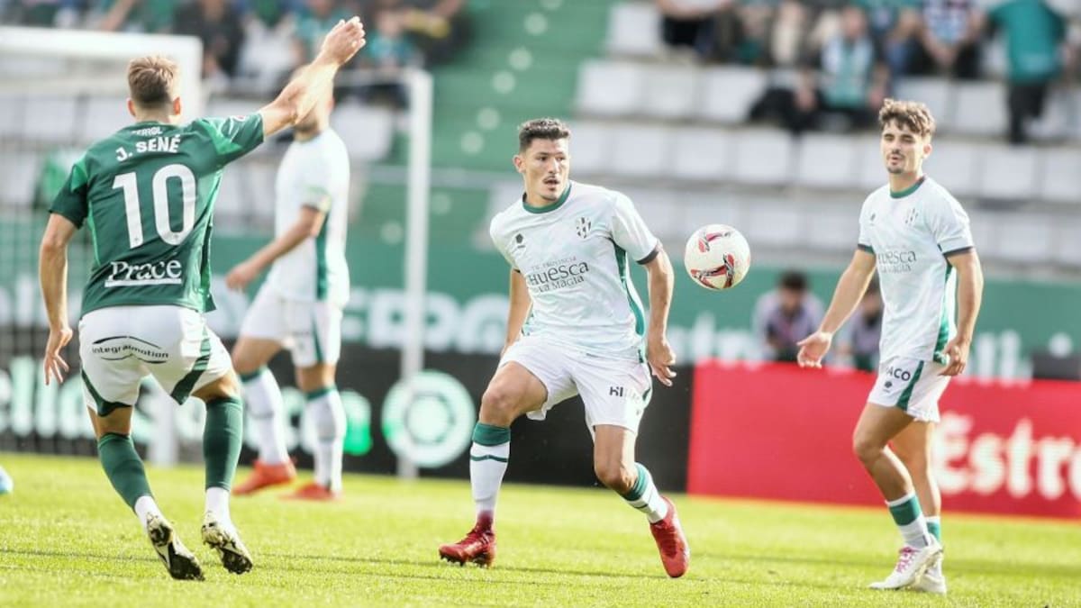 La SD Huesca se queda a medias en Ferrol