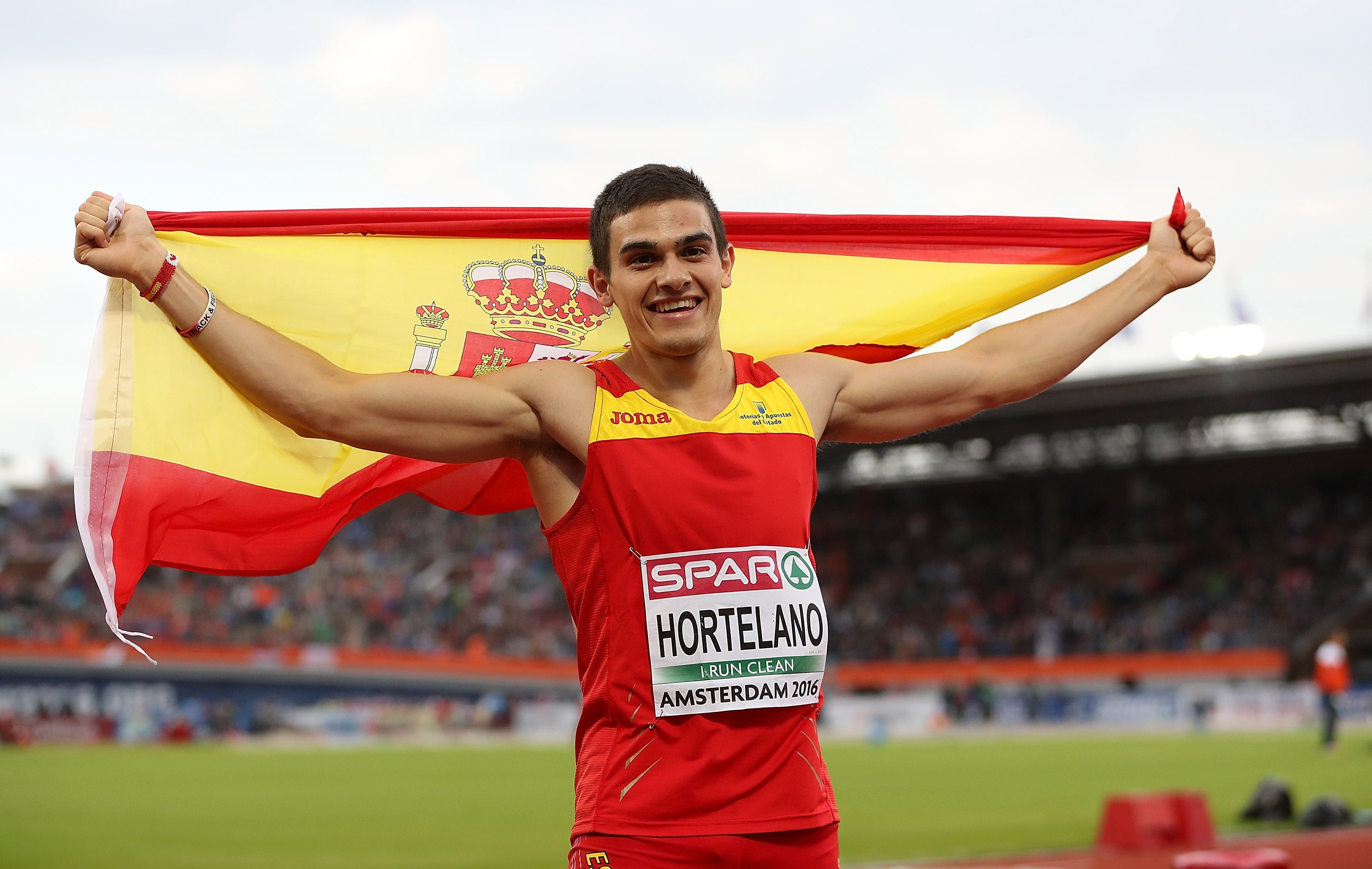 Bruno Hortelano celebra el oro en el 200 en el Europeo de Ámsterdam, en 2016