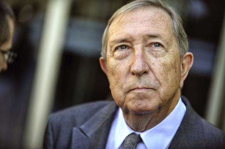 GRA166 MADRID, 20/11/2014.- Fotografía de archivo (Toledo, 24/10/2014) del arquitecto, pintor y escultor Juan Navarro Baldeweg que ha sido galardonado con el Premio Nacional de Arquitectura 2014, en reconocimiento a su trayectoria y su contribución a la r