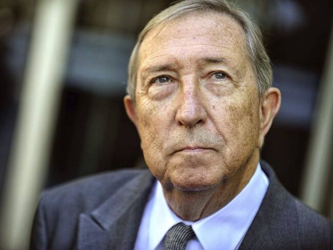 GRA166 MADRID, 20/11/2014.- Fotografía de archivo (Toledo, 24/10/2014) del arquitecto, pintor y escultor Juan Navarro Baldeweg que ha sido galardonado con el Premio Nacional de Arquitectura 2014, en reconocimiento a su trayectoria y su contribución a la r