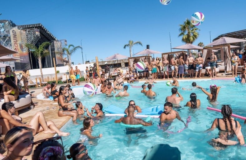 La piscina de Bahía Sound