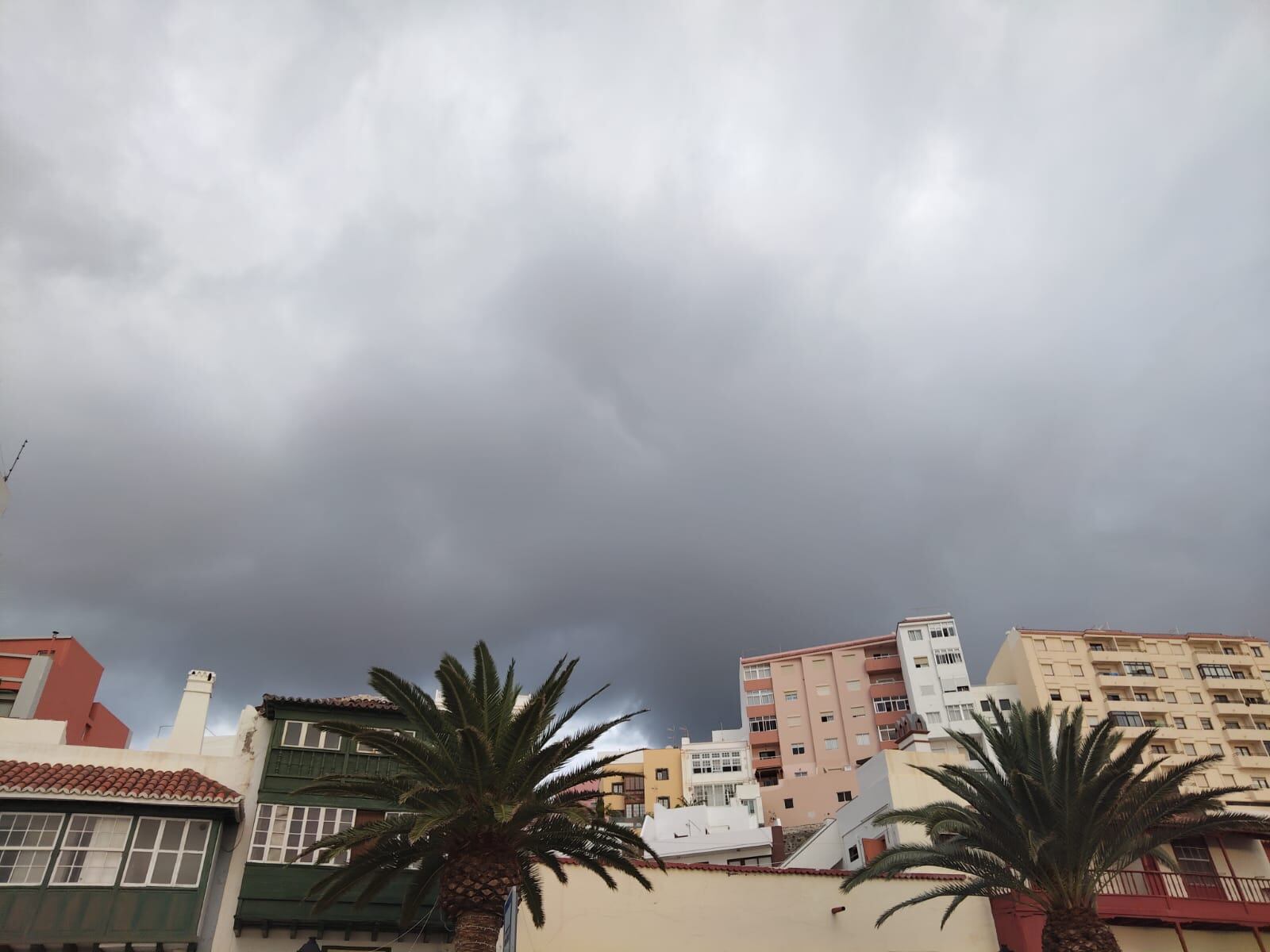 Cielos cubiertos en Santa Cruz de La Palma