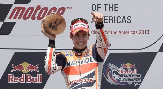 El piloto español Marc Márquez celebra su victoria en el G.P. de Las Américas.