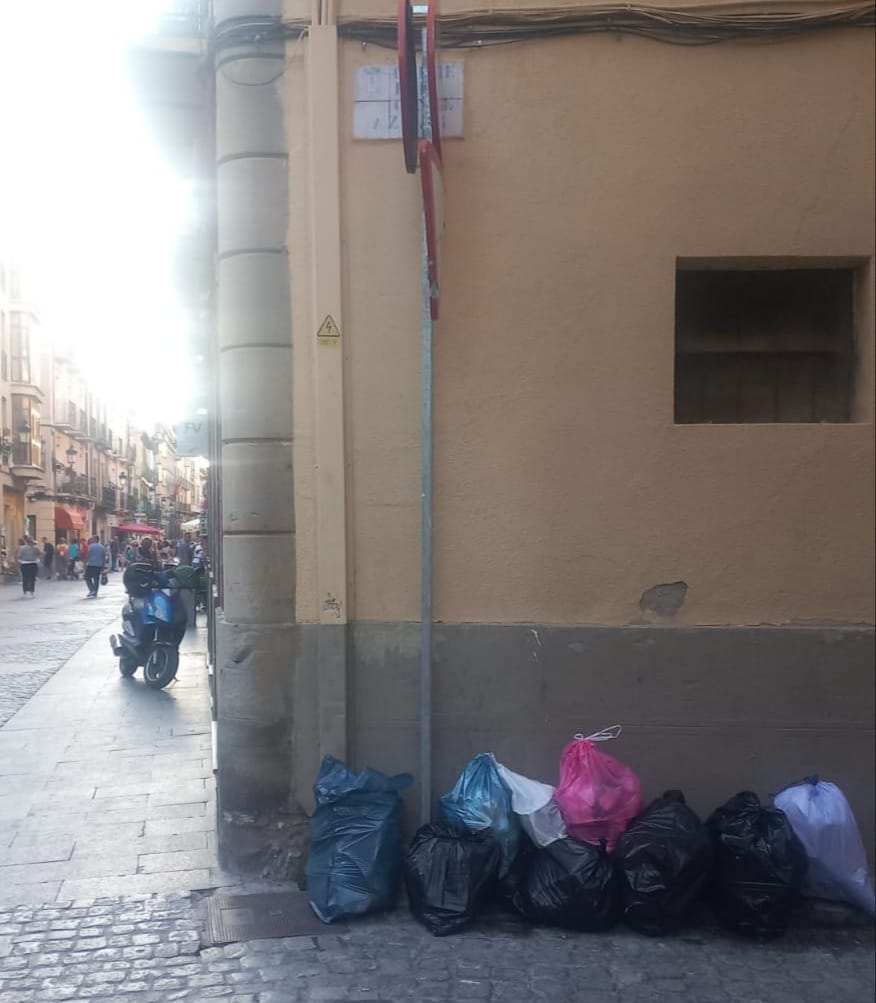 Basura en el casco histórico