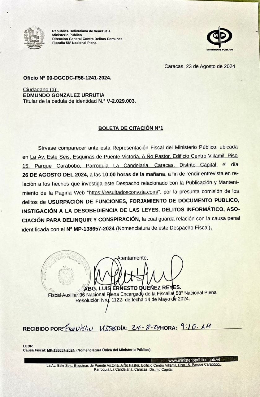 Fotografía cedida por el Ministerio Público de Venezuela donde se observa la boleta de citación dirigida al abanderado de la mayor coalición opositora de Venezuela, Edmundo González Urrutia, por parte del Ministerio Público, en Caracas (Venezuela).