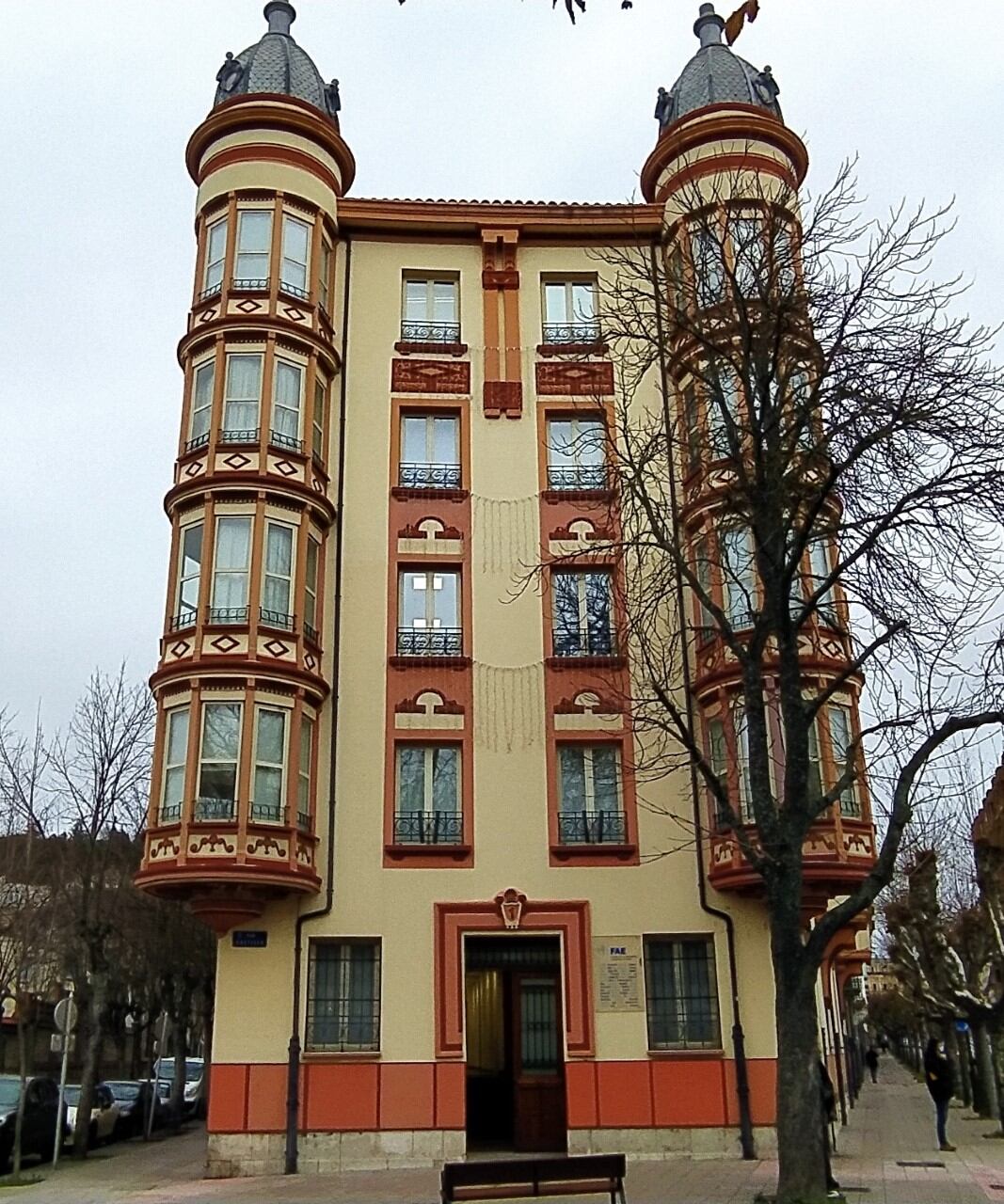 La Casa del Empresario es la sede de la patronal burgalesa