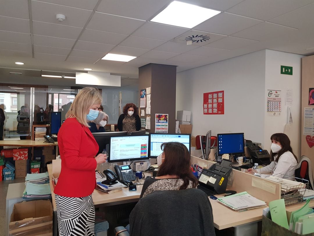 Visita de la consellera de Justicia, Gabriela Bravo, a los juzgados de Castellón