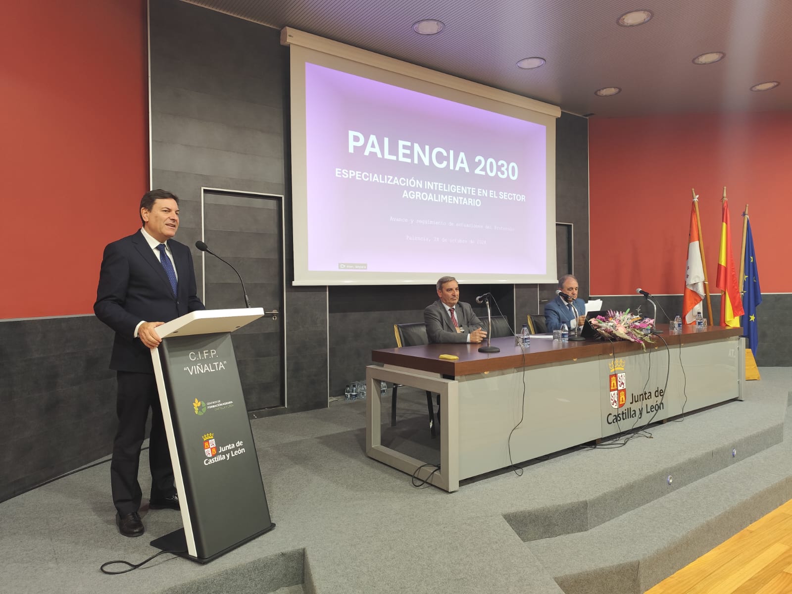 Carlos Fernández Carriedo presenta el Protocolo para el impulso de Palencia 2030