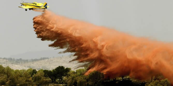 Imagen del incendio forestal declarado en la localidad valenciana de Benaguasil en julio de 2013