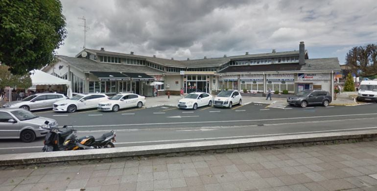 Parada de autobuses en el concello de Viveiro