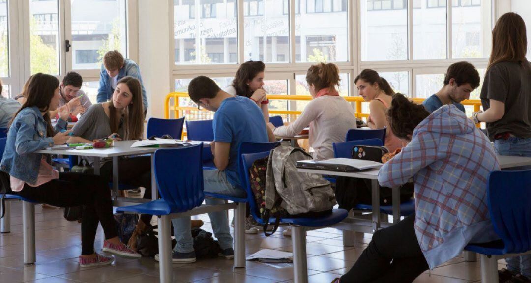 Estudiantes de la UPV en una imagen de archivo