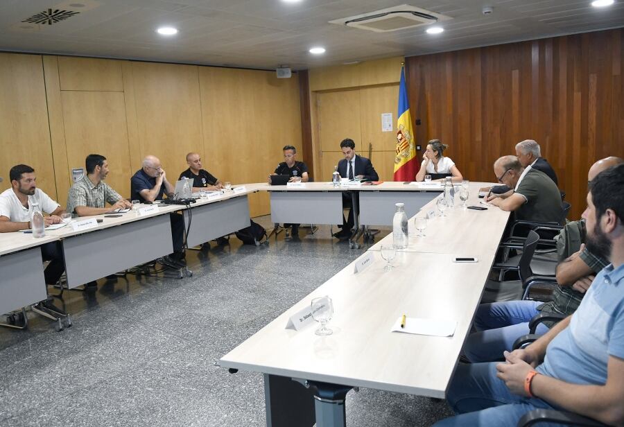 Una reunió de la comissió de seguiment de la caça.