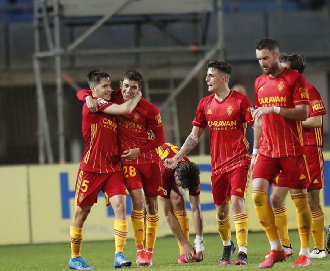 Peybernes junto a sus compañeros en el estadio Gran Canaria