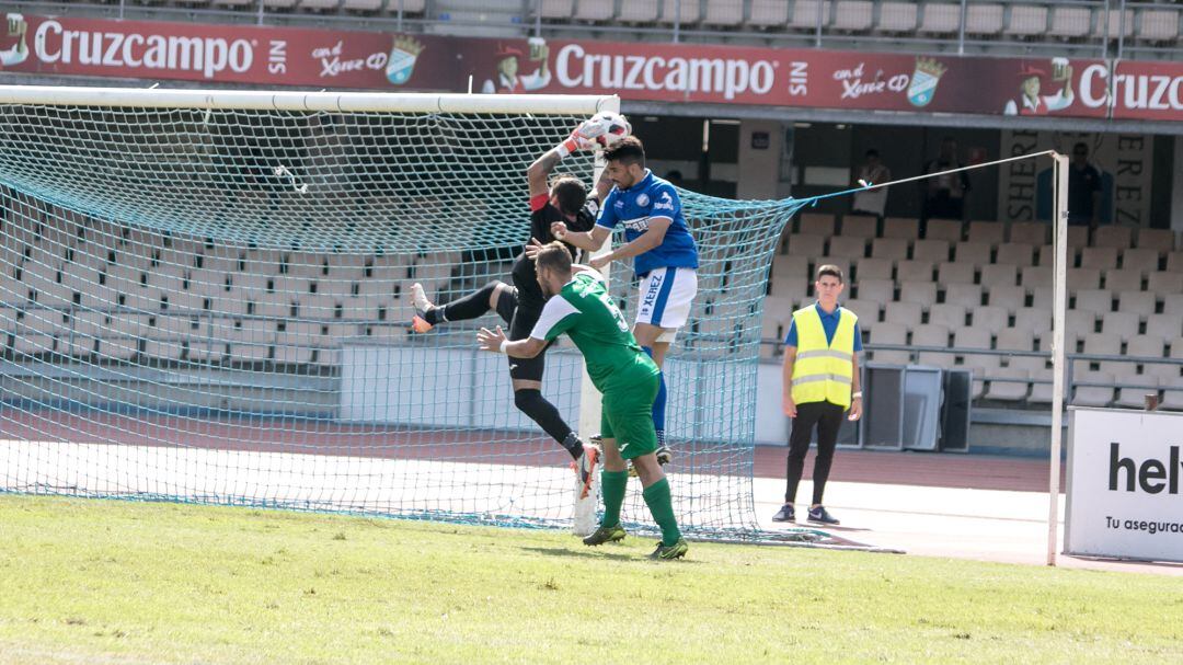 Imagen del derbi dispiutado en Chapín el viernes 