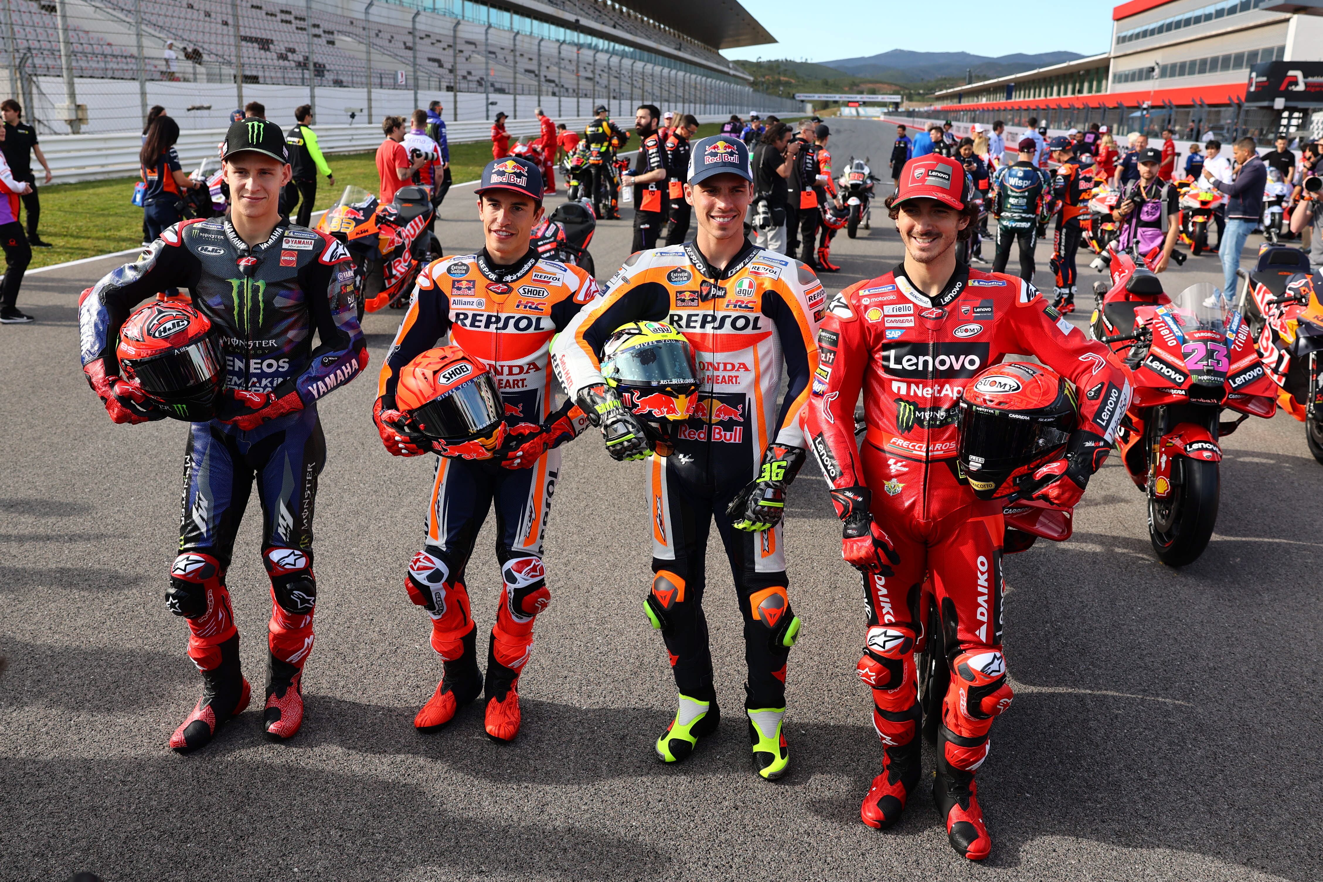 Marc Márquez, Fabio Quartararo, Pecco Bagnaia y Joan Mir en el GP de Portugal. EFE/EPA/NUNO VEIGA