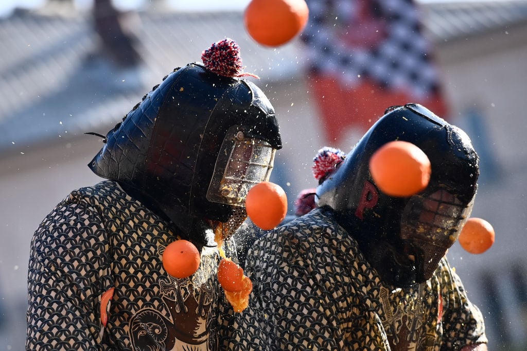 La batalla de las naranjas de Ivrea conmemora una rebelión medieval.