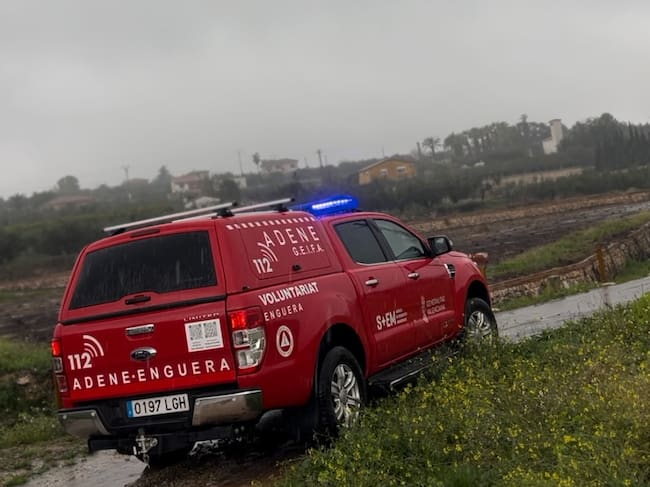 Un efectivo de ADENE Enguera vigila un barranco de la localidad. Fuente: Radio Xàtiva Cadena SER